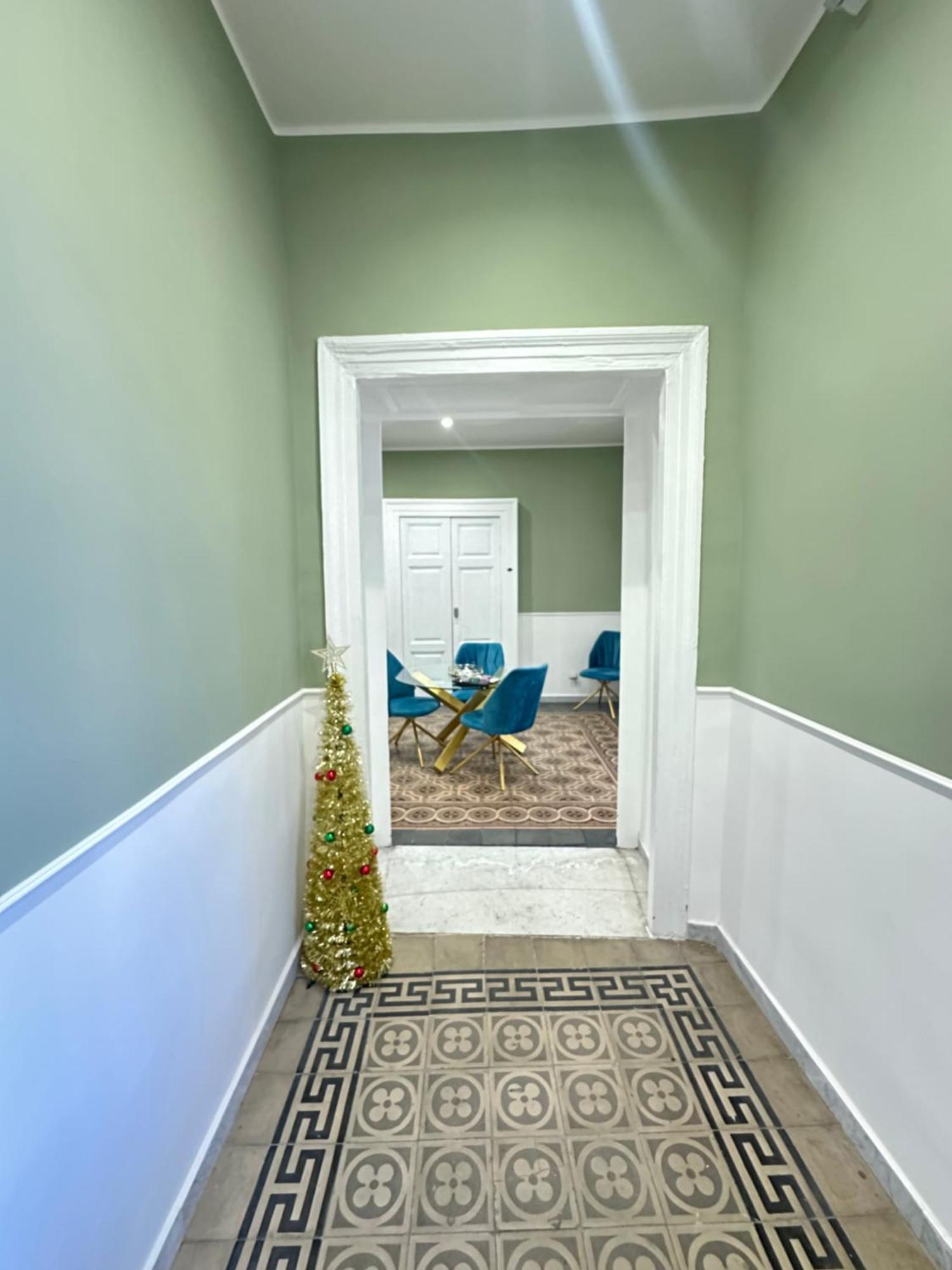 Flo' Hotel Наполи Екстериор снимка